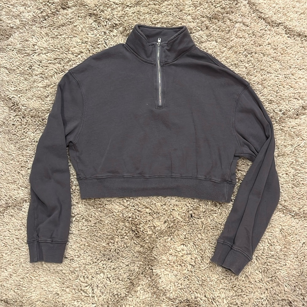 Cropped sweater